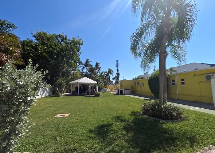 Queens Gate Resort