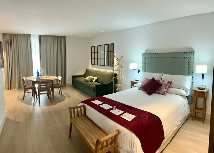 Apartamentos Turísticos La Plaza Chipiona
