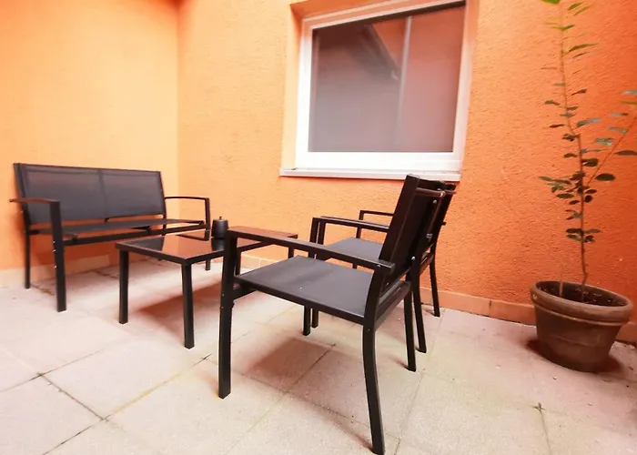 Gemütliche Unterkünfte für längeren Aufenthalt und Monteure inkl Balkon, Waschmaschine, WiFi, Küche und Parkplatz Aschersleben