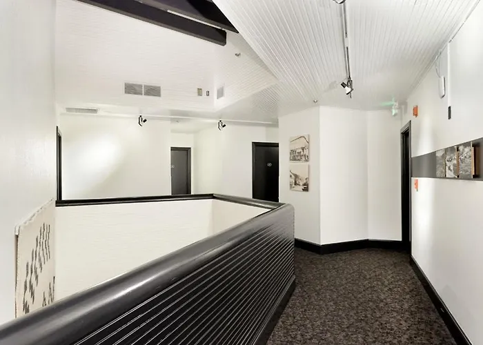 Independence Square 300, Newly Renovated Studio In Downtown Aspen, W/ Rooftop & Hot Tub