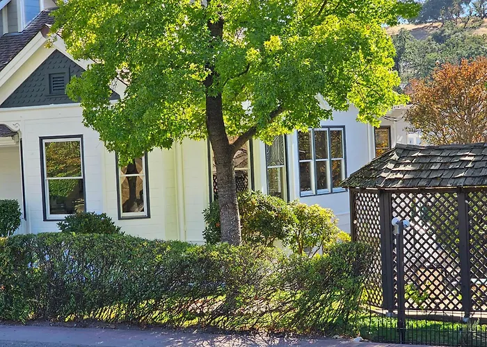 The Inn At 161