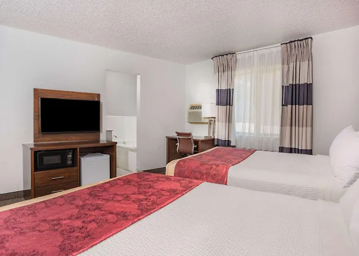 Ramada By Wyndham Keystone Near Mt Rushmore