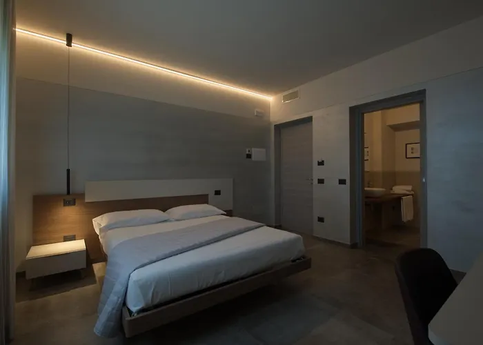 Via Goito 25 Rooms & Apartment Peschiera del Garda