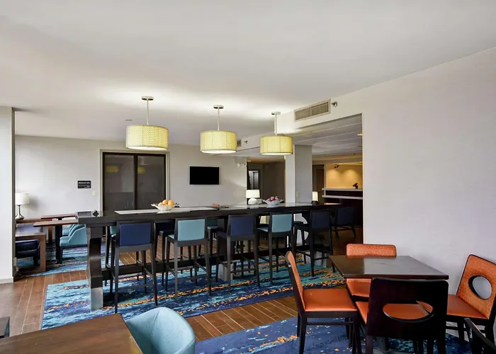 Hampton Inn Detroit Madison Heights South Troy
