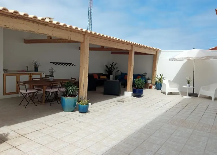 White Guest House Peniche