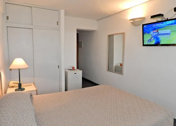 Hotel Tres Cruces Montevideo