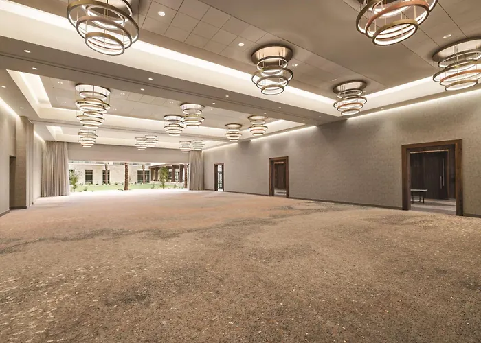 Hilton North Scottsdale At Cavasson Hotel