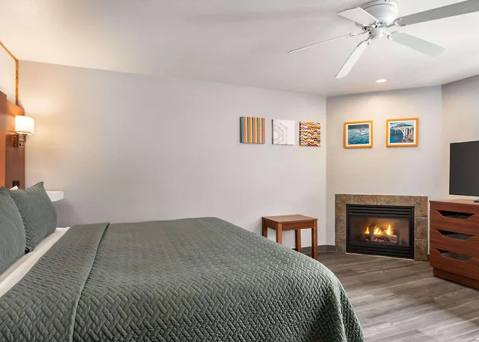 Travelodge By Wyndham Depoe Bay