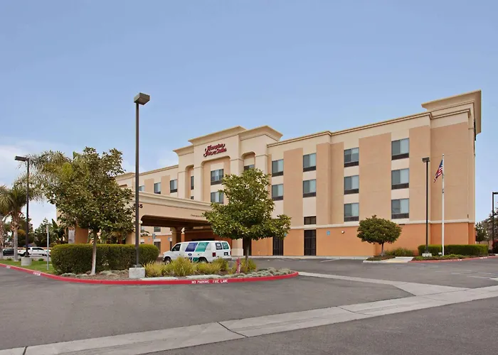 Hampton Inn & Suites Clovis Airport North