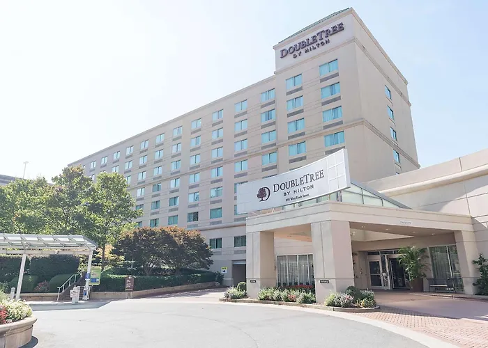 Doubletree By Hilton Charlotte Uptown