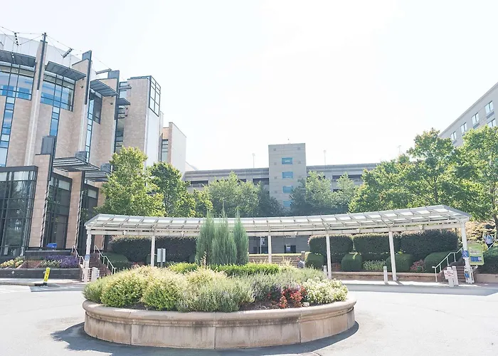 Doubletree By Hilton Charlotte Uptown