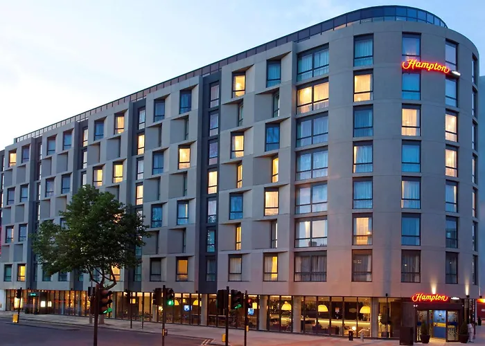 Hampton By Hilton London Waterloo Hotel