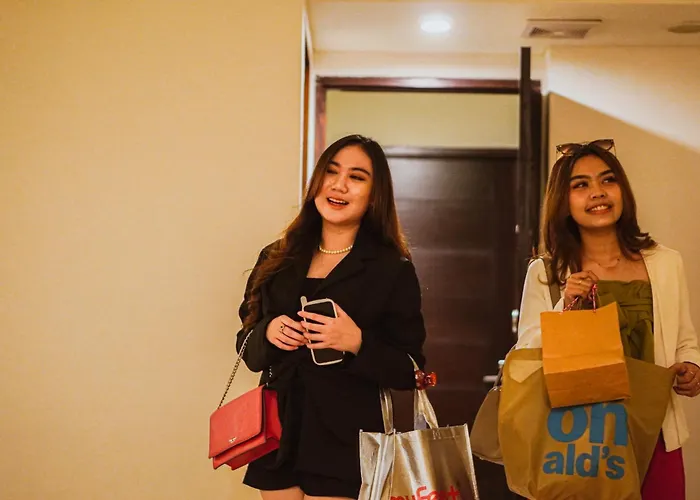Ascent Hotel & Cafe Malang