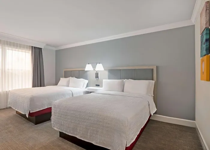 Hampton Inn & Suites Stamford