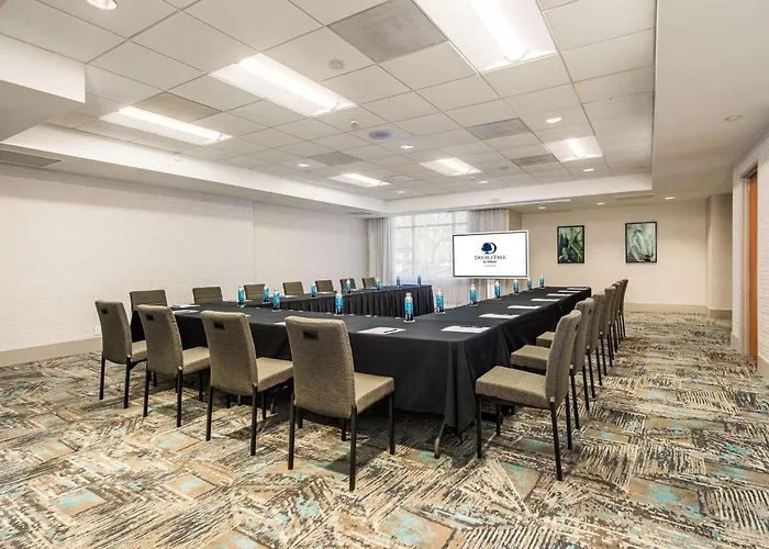 Doubletree By Hilton Carson