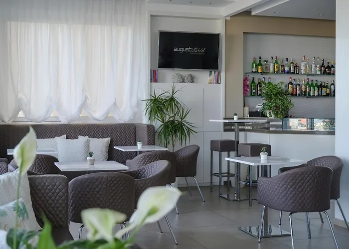 Hotel Augustus- Direttamente sul mare Misano Adriatico