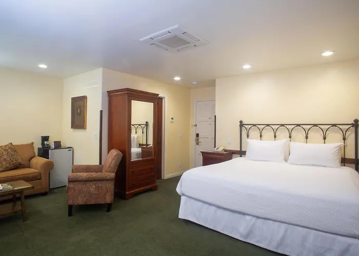 Castillo Inn At The Beach Santa Barbara