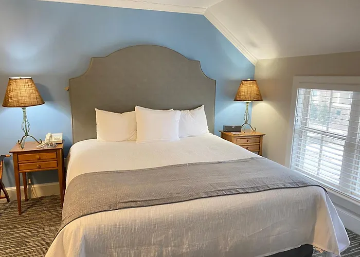 Grand Haven Hotels