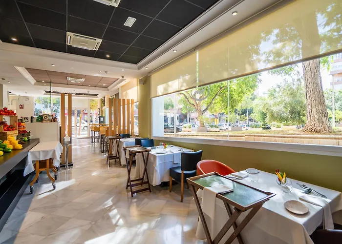 Avenida Hotel Almería