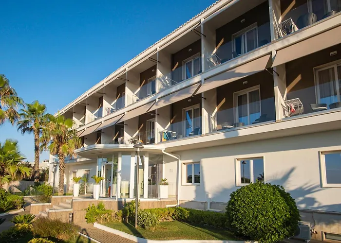 Ticho'S Greenblu Hotel Castellaneta Marina