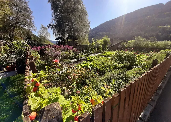 Residence Obermoarhof - Family Apartments With Pool & Playground Vandoies