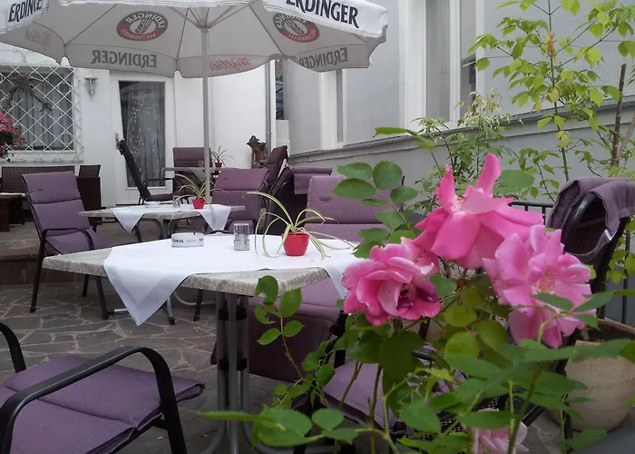 Hotel Krone am Park
