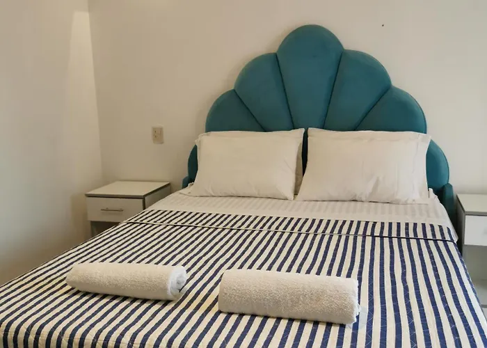 Aquamarine Paracas Beach Hostal