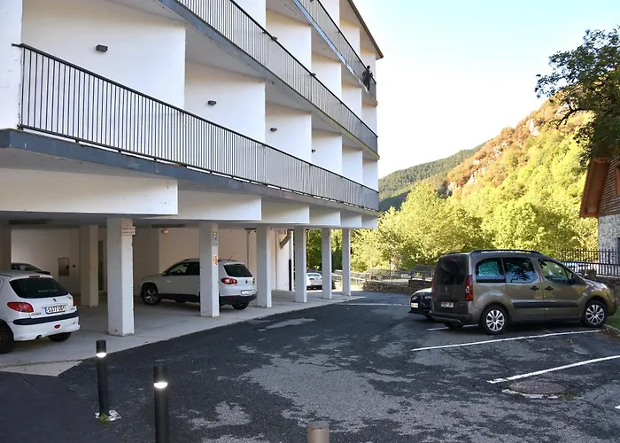 Hotel y Apartamentos SNÖ Isaba