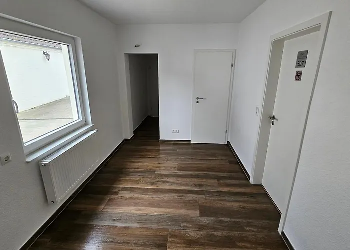 Hotel Dorfkrug Büsum - günstige Altbauzimmer Am Oland