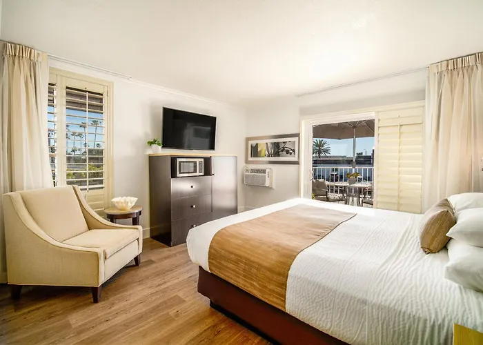 Little Inn By The Bay Newport Beach Hotel
