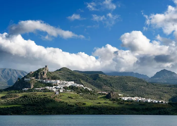 Al Lago Zahara De La Sierra