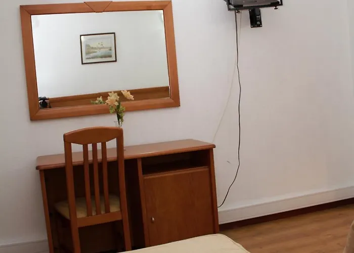Residencial Parque Acomodação com café da manhã Celorico Da Beira