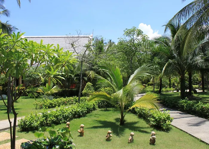 Mukdara Beach Villa & Spa Resort Khao Lak