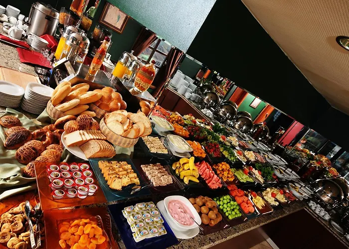 Rumi Hotel