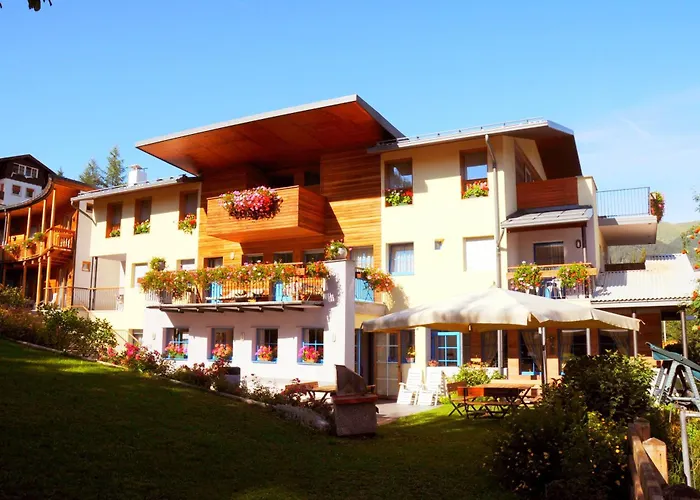 Hotel Garni Enrosadira Vigo di Fassa