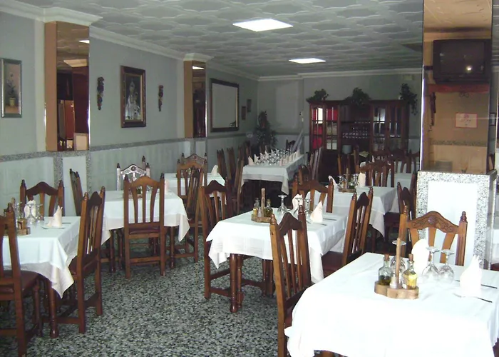 Hostal El Polígono Lucena