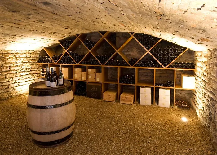 La Cour De La Paix