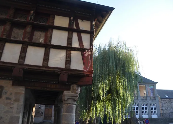 Cafe Hotel du Theatre Dinan