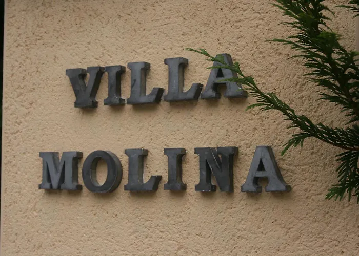 Chambre D'Hotes La Villa Molina