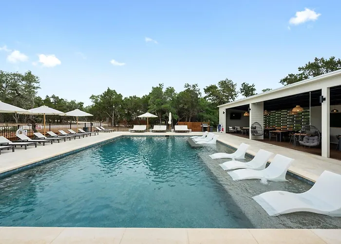 The Cedars Ranch Hotel Wimberley