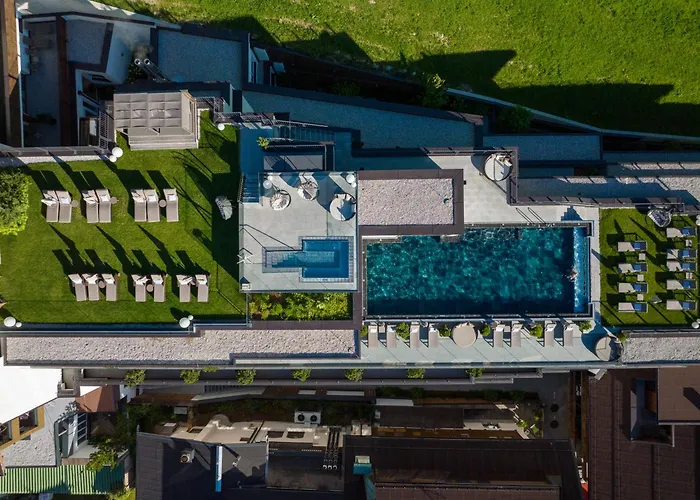 Aktiv-&Wellnesshotel Bergfried Tux