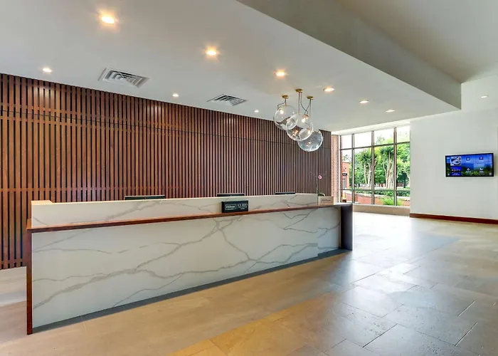 The Chattanoogan Hotel, Curio Collection By Hilton
