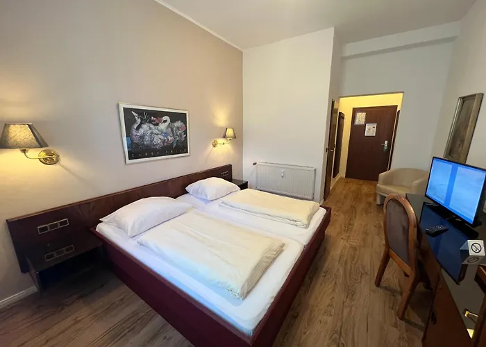 Central Hotel