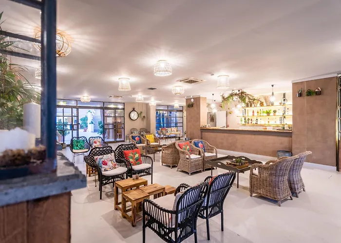 Capo Peloro Hotel (Adults Only)