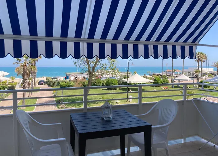 Hotel Promenade Porto SantʼElpidio