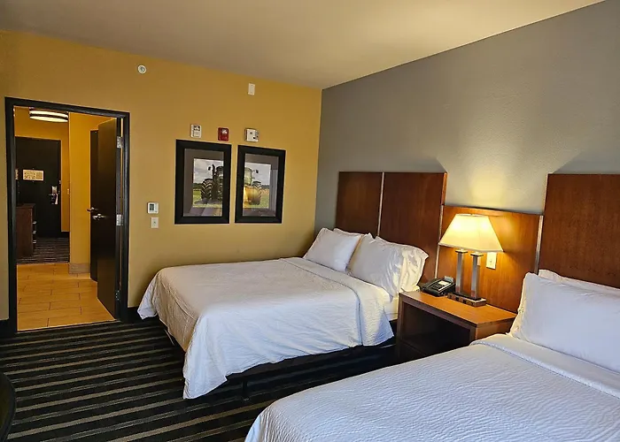 Holiday Inn Express & Suites Perry-National Fairground Area By Ihg