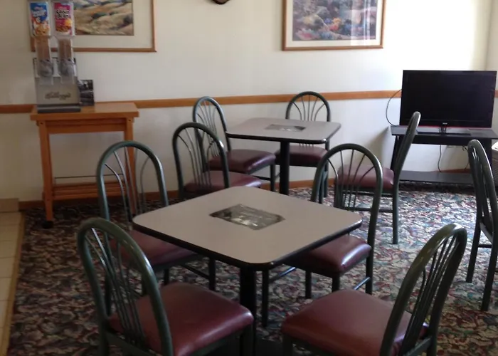 Heritage Inn & Suites