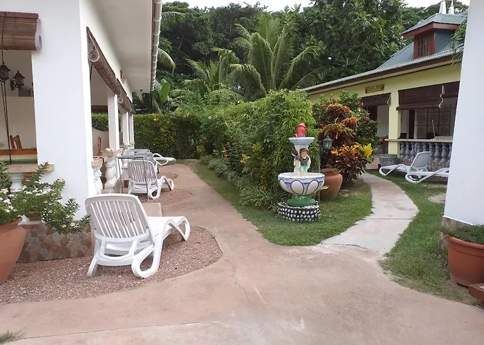 Pension Hibiscus La Digue 