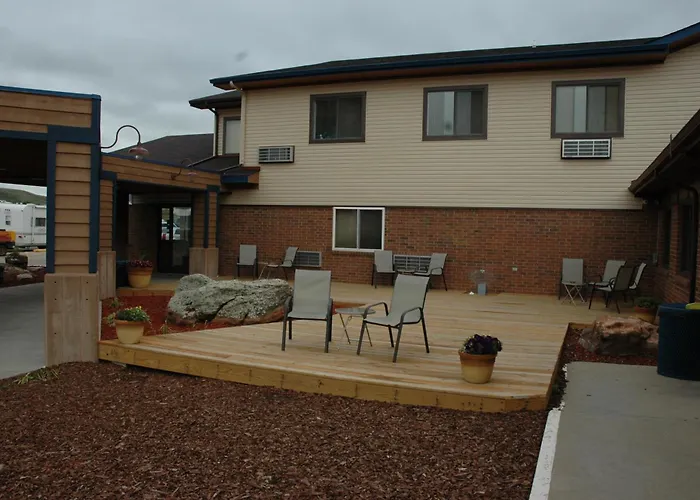 Baymont By Wyndham Spearfish Hotel