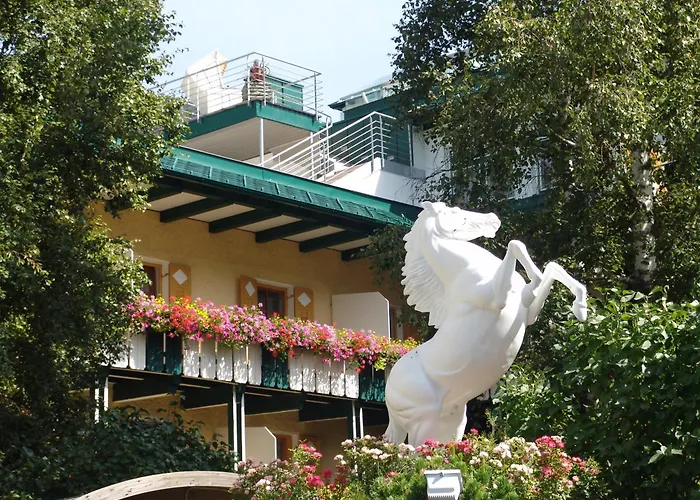 Hotel Cavallino Bianco - Weisses Roessl Innichen
